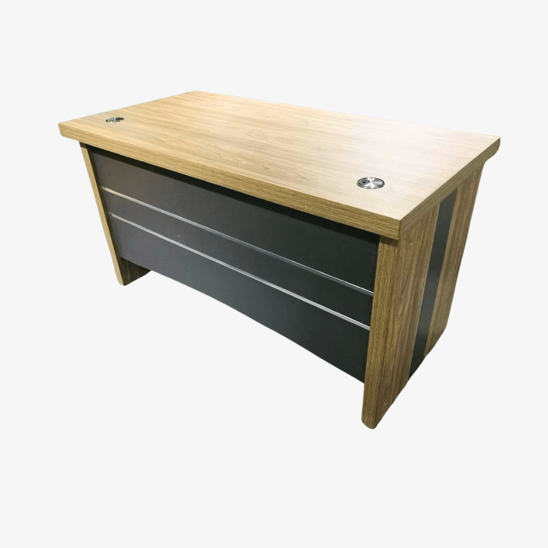 Bureau professionnel en bois avec façade noire